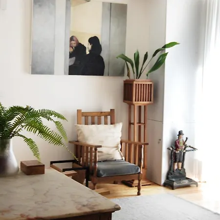 Serralves 1108 -estudio 0 דירה